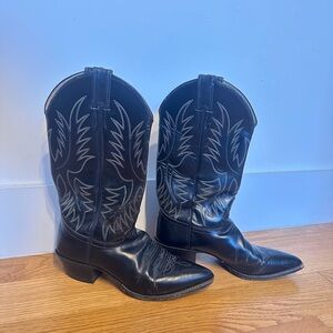 Vintage Justin Black Leather Cowboy Boots
